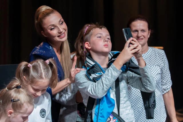 Ile dzieci ma Cleo? Poznaj sekrety życia rodzinnego piosenkarki Ile dzieci ma Cleo? Poznaj sekrety życia rodzinnego piosenkarki