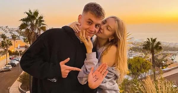 Z kim jest Monika Kociołek? Odkryj jej związek z Piotrem Ambryszewskim Z kim jest Monika Kociołek? Odkryj jej związek z Piotrem Ambryszewskim