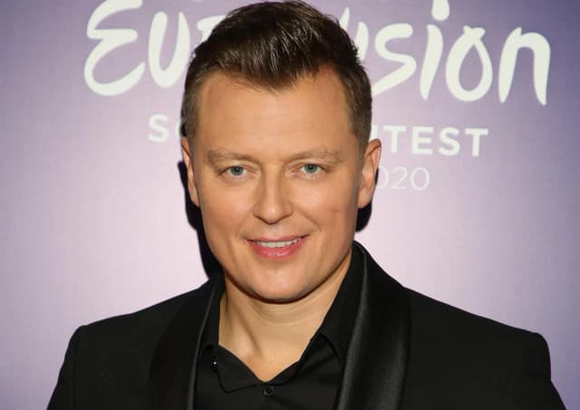 Rafał Brzozowski z kim jest? Zaskakujące fakty o jego relacjach Rafał Brzozowski z kim jest? Zaskakujące fakty o jego relacjach
