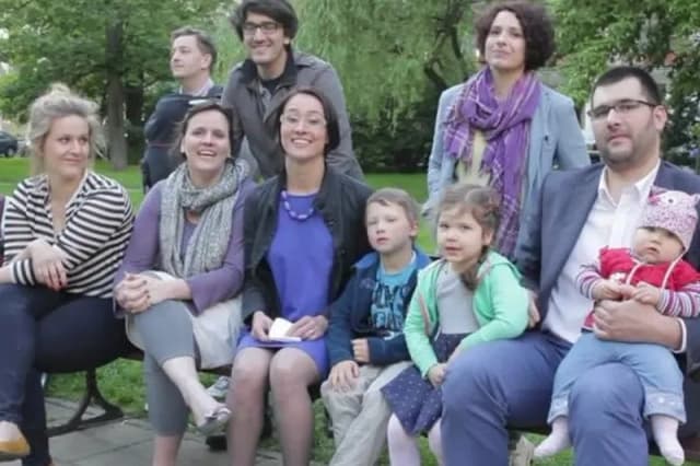 Bronisław Komorowski ile ma dzieci? Poznaj jego rodzinę i historie Bronisław Komorowski ile ma dzieci? Poznaj jego rodzinę i historie