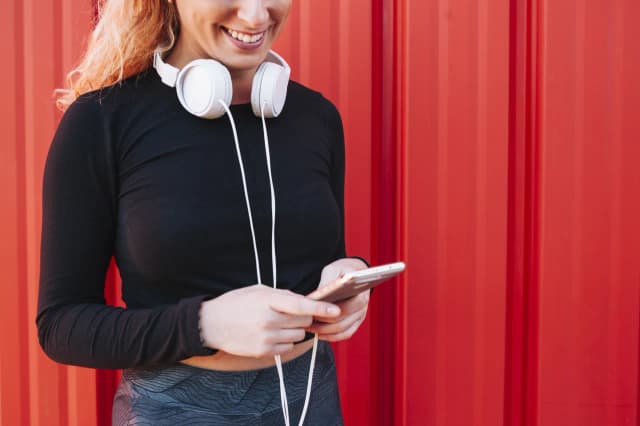 Nowe technologie a muzyka: od streamingu po wirtualne koncerty Nowe technologie a muzyka: od streamingu po wirtualne koncerty