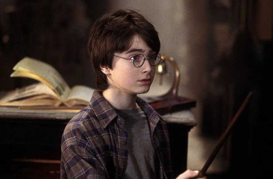 Ile lat ma Harry Potter? Zaskakujące fakty o jego wieku i życiu Ile lat ma Harry Potter? Zaskakujące fakty o jego wieku i życiu