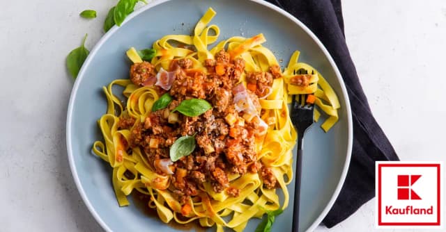 Spaghetti bolognese skąd pochodzi? Odkryj prawdziwe korzenie tej potrawy Spaghetti bolognese skąd pochodzi? Odkryj prawdziwe korzenie tej potrawy