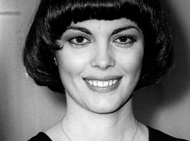 Mireille Mathieu nie ma dzieci, ale ma bliską rodzinę, która ją wspiera Mireille Mathieu nie ma dzieci, ale ma bliską rodzinę, która ją wspiera