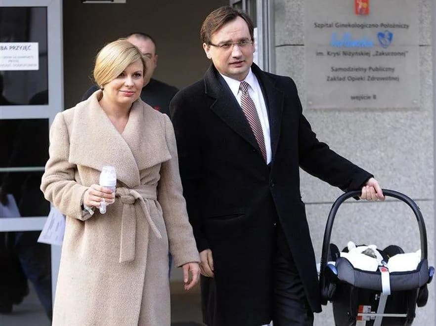 Czy Zbigniew Ziobro ma dzieci? Wszystko o rodzinie i życiu prywatnym polityka Czy Zbigniew Ziobro ma dzieci? Wszystko o rodzinie i życiu prywatnym polityka