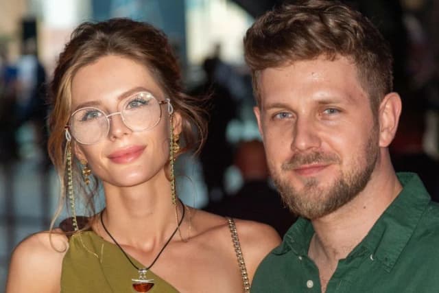 Z kim jest Antek Królikowski? Izabela Banaś i ich radosna nowina o dziecku Z kim jest Antek Królikowski? Izabela Banaś i ich radosna nowina o dziecku