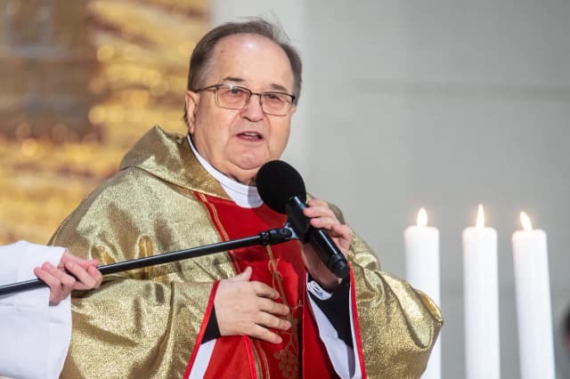 Czy Rydzyk ma dzieci? Prawda o jego życiu rodzinnym i tajemnicach Czy Rydzyk ma dzieci? Prawda o jego życiu rodzinnym i tajemnicach