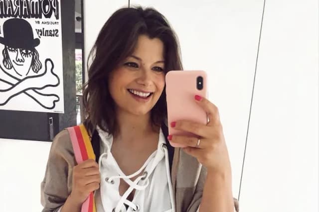 Czy ZAZ ma dzieci? Sprawdź, co wiadomo o rodzinie i życiu prywatnym ZAZ Czy ZAZ ma dzieci? Sprawdź, co wiadomo o rodzinie i życiu prywatnym ZAZ