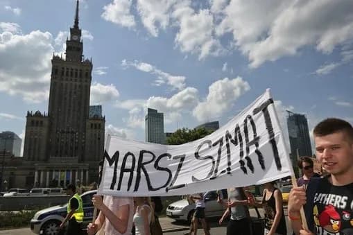 Kiedy jest dzień szmaty i dlaczego nie jest oficjalnym świętem? Kiedy jest dzień szmaty i dlaczego nie jest oficjalnym świętem?