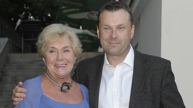 Kim jest syn Teresy Lipowskiej: od bankowca do pilota odrzutowców Kim jest syn Teresy Lipowskiej: od bankowca do pilota odrzutowców