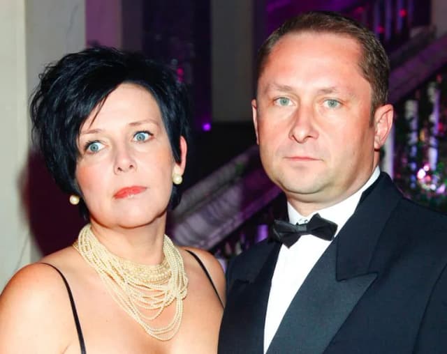 Z kim jest Kamil Durczok? Zaskakujące fakty o jego związkach i małżeństwie Z kim jest Kamil Durczok? Zaskakujące fakty o jego związkach i małżeństwie