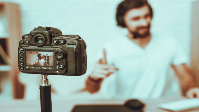 Ile zarabia fotograf w Polsce? Zaskakujące fakty o zarobkach Ile zarabia fotograf w Polsce? Zaskakujące fakty o zarobkach