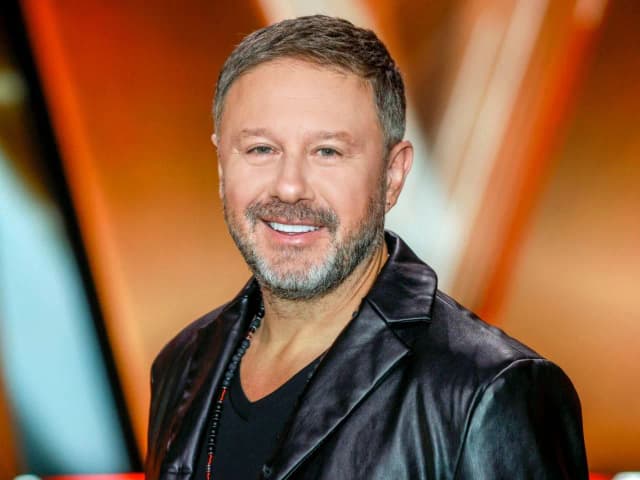 Andrzej Piaseczny czy ma żonę? Odkryj jego prawdziwy status związku Andrzej Piaseczny czy ma żonę? Odkryj jego prawdziwy status związku