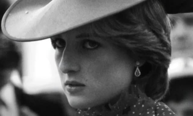 Czy księżna Diana żyje? Prawda o jej śmierci i spiskowych teoriach Czy księżna Diana żyje? Prawda o jej śmierci i spiskowych teoriach