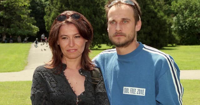 Kim jest żoną Kukiza? Fascynujące życie Małgorzaty Kukiz i jej rodziny Kim jest żoną Kukiza? Fascynujące życie Małgorzaty Kukiz i jej rodziny